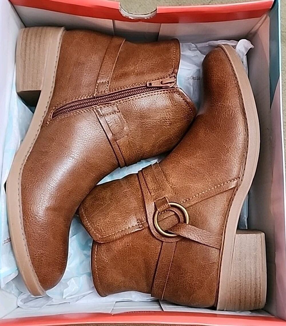 Baretraps Womens 9M Wester Marshall Ankle Boot Brown O Ring Buckle Block Heel